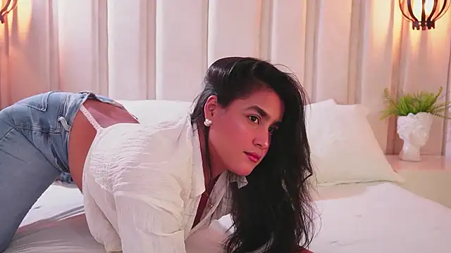 bonniekim  online show from February 1, 12:42 am