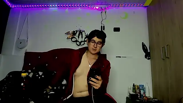 Sweet-Suck69 online show from January 7, 2:31 am