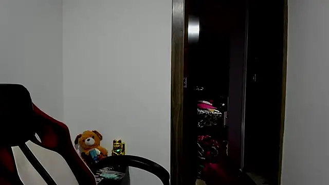 Sweet-Suck69 online show from February 19, 1:40 am