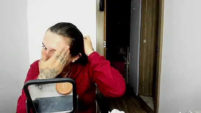 Sweet-Suck69 online show from March 1, 11:37 pm