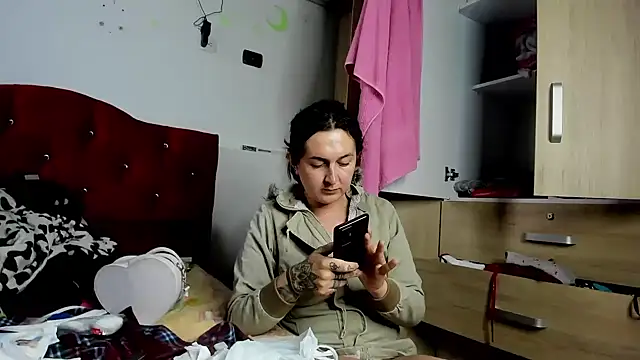 Sweet-Suck69 online show from March 17, 10:49 pm