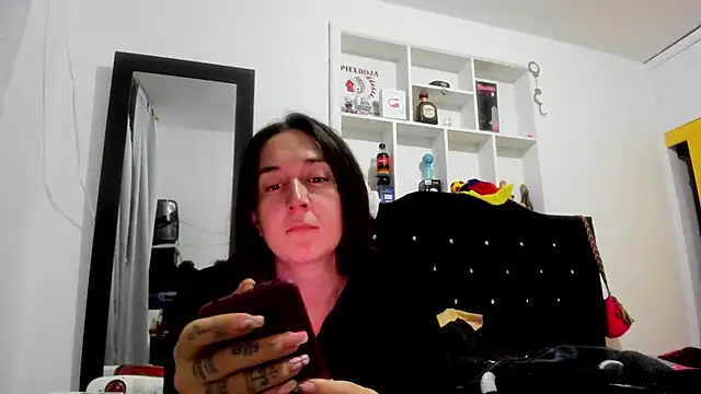 Snapshot of Sweet-Suck69 chatting on February 23, 3:48 am Sweet-Suck69 online show from February 23, 3:48 am