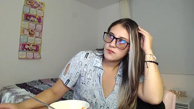 Giia paiige18 online show from March 20, 8:31 am