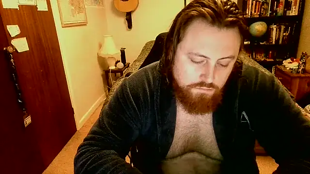 Hairy Guy30 online show from January 10, 11:39 pm