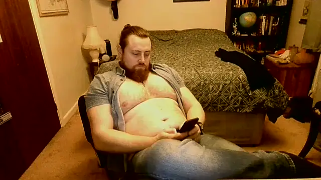 Hairy Guy30 online show from February 18, 9:31 pm