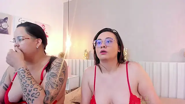 naughtylesbians   online show from February 28, 3:15 am