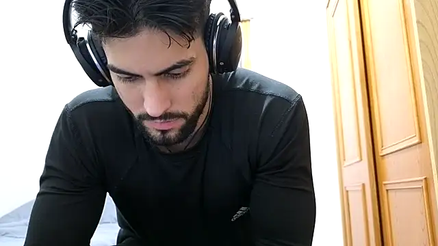 Jackyrose online show from December 14, 3:51 am