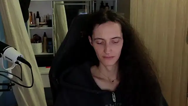 MemiKouki online show from February 12, 2:56 pm