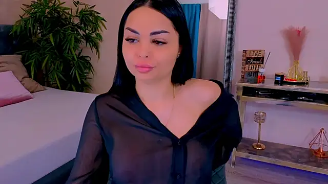 MichelleReys online show from November 22, 8:52 pm