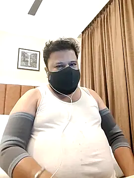 Hunk-Hand6 online show from November 11, 11:54 am