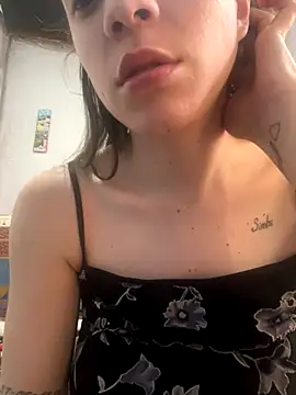 Snapshot of martinasool chatting on September 30, 12:21 pm martinasool online show from September 30, 12:21 pm