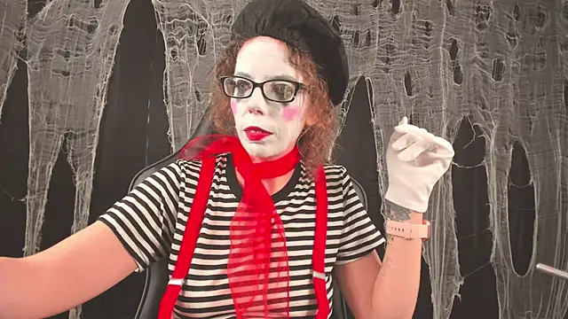 Snapshot of SaraDesirexo chatting on October 14, 12:50 pm SaraDesirexo online show from October 14, 12:50 pm