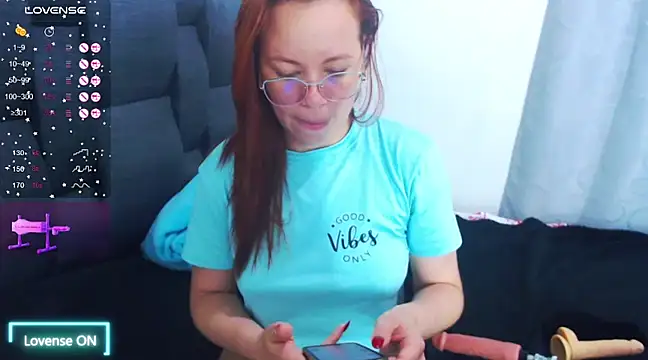 SharonR1 online show from February 16, 12:41 am