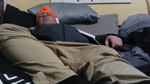 Mic Oxinner online show from February 15, 2:25 pm