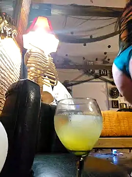 Snapshot of Avaivory chatting on October 23, 7:56 pm Avaivory online show from October 23, 7:56 pm