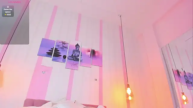 Snapshot of Sophia_turneer chatting on December 8, 9:24 am Sophia turneer online show from December 8, 9:24 am