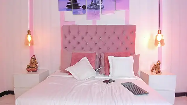 Snapshot of Sophia_turneer chatting on January 25, 5:29 am Sophia turneer online show from January 25, 5:29 am