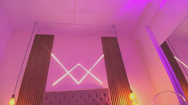 Sophia turneer online show from October 15, 4:34 am