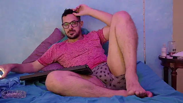 Snapshot of Morpheus-the-oniro chatting on March 7, 10:40 pm Morpheus-the-oniro online show from March 7, 10:40 pm