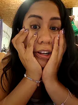 Snapshot of KasiaVenus_ chatting on October 18, 3:53 am KasiaVenus online show from October 18, 3:53 am