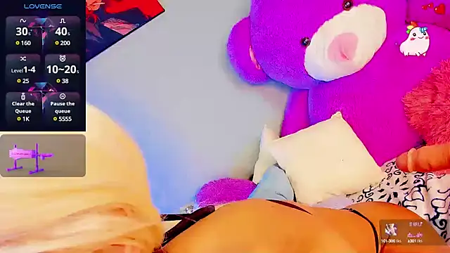 Alexa Chanell Oficial online show from January 30, 10:30 pm