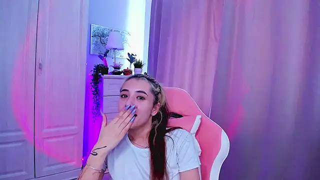 DarlaLike online show from February 22, 8:29 am