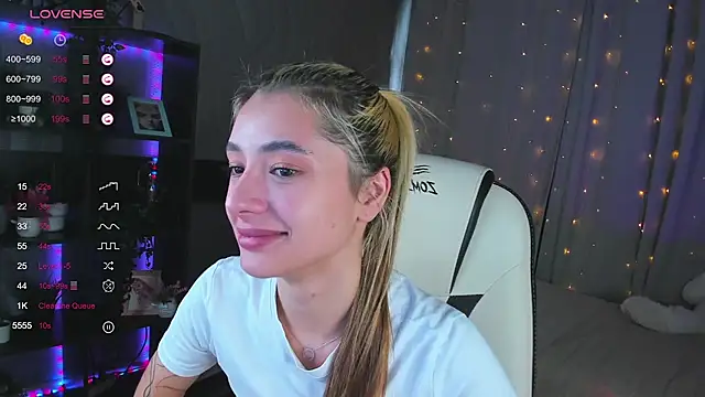 DarlaLike online show from March 21, 7:22 am