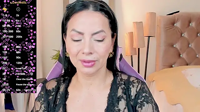 veronika naughty online show from October 4, 2:37 pm