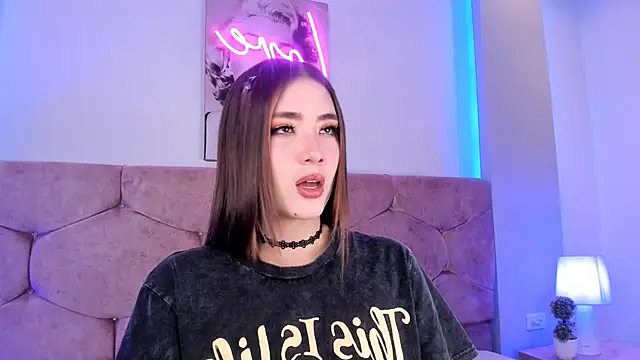 lunar leen online show from December 28, 6:40 pm