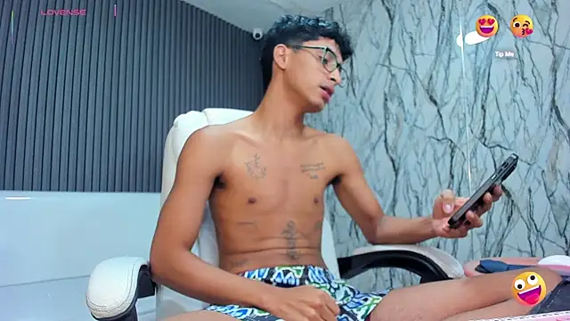 Snapshot of allens_joe chatting on November 8, 3:07 am allens joe online show from November 8, 3:07 am