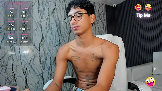 Snapshot of allens_joe chatting on November 16, 7:19 pm allens joe online show from November 16, 7:19 pm