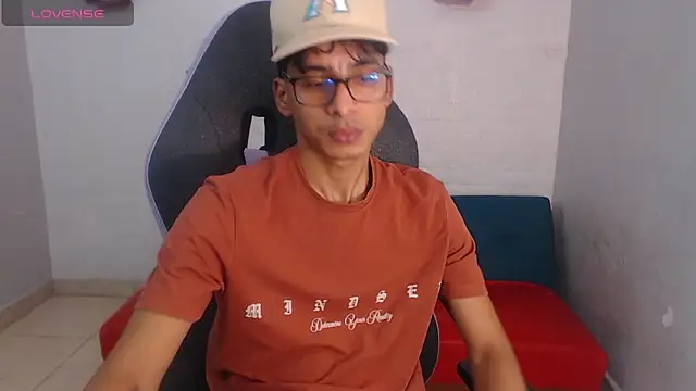 Snapshot of allens_joe chatting on December 4, 1:53 pm allens joe online show from December 4, 1:53 pm