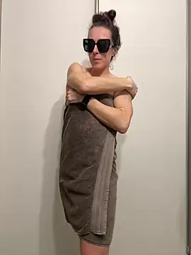 Snapshot of mrs__unknown chatting on March 31, 1:07 am mrs unknown online show from March 31, 1:07 am