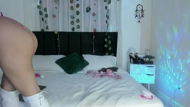 party-naugthysex online show from February 2, 8:30 pm