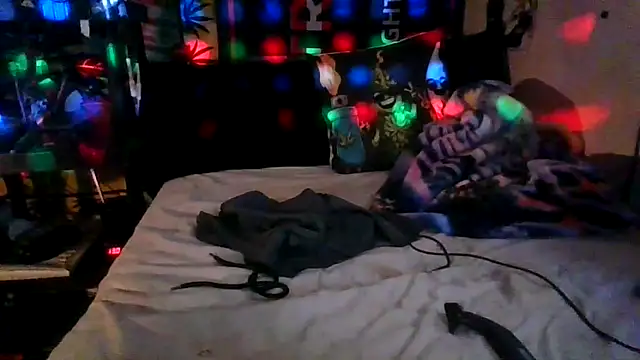 jaxx12369 online show from October 2, 7:21 pm