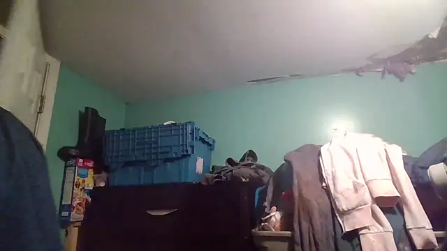 Snapshot of jaxx12369 chatting on December 14, 2:39 am jaxx12369 online show from December 14, 2:39 am