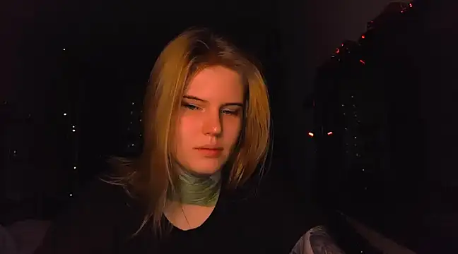 VoluptuousDreams online show from January 9, 1:24 pm