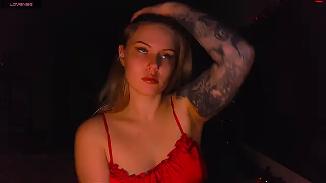 VoluptuousDreams online show from February 6, 4:14 pm