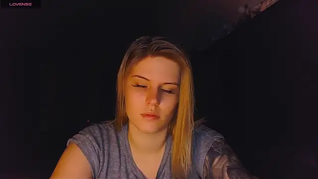 VoluptuousDreams online show from February 28, 4:53 pm