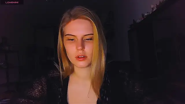 VoluptuousDreams online show from March 2, 2:21 pm