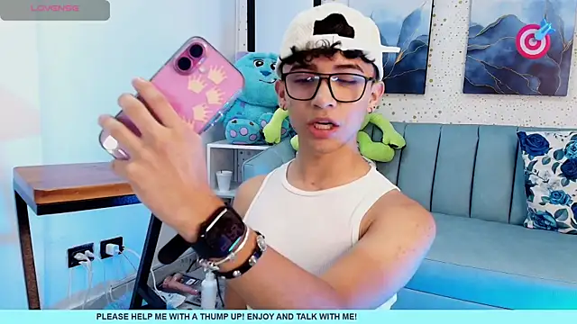 Niico Cruz online show from March 6, 1:57 pm