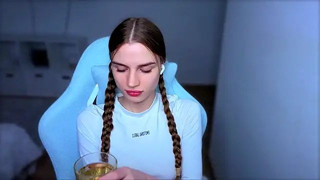 StellaLawless online show from September 23, 9:07 pm