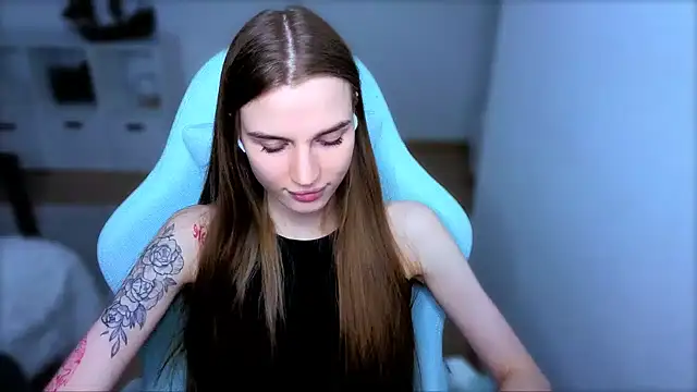 StellaLawless online show from October 4, 8:18 pm