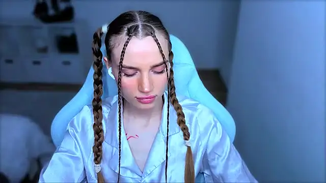 StellaLawless online show from October 8, 8:28 pm