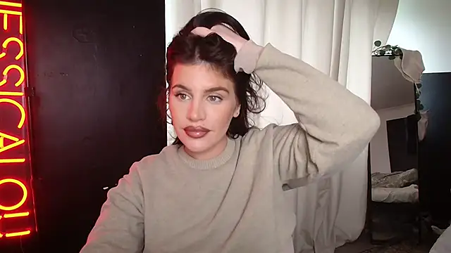 Bustyjessicalouu online show from February 20, 3:41 pm