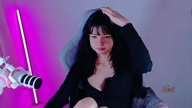Snapshot of stephybrown chatting on February 14, 12:51 am stephybrown online show from February 14, 12:51 am