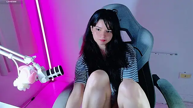 Snapshot of stephybrown chatting on May 4, 1:56 am stephybrown online show from May 4, 1:56 am