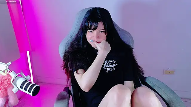 Snapshot of stephybrown chatting on June 3, 9:42 pm stephybrown online show from June 3, 9:42 pm
