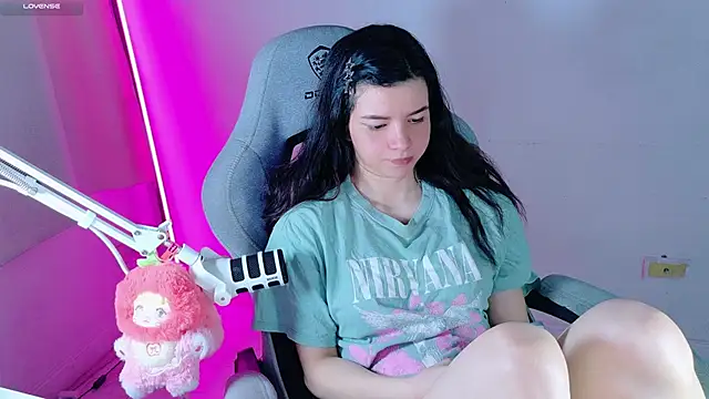 Snapshot of stephybrown chatting on June 6, 7:07 pm stephybrown online show from June 6, 7:07 pm