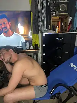 TheOnlyTwinTowers online show from February 27, 7:34 am